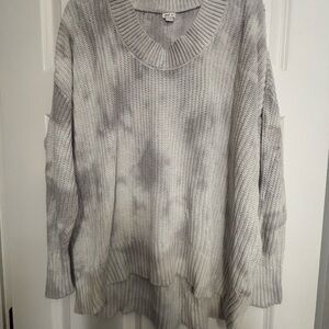 Aerie rounded-neck Sweater in Gray and Cream